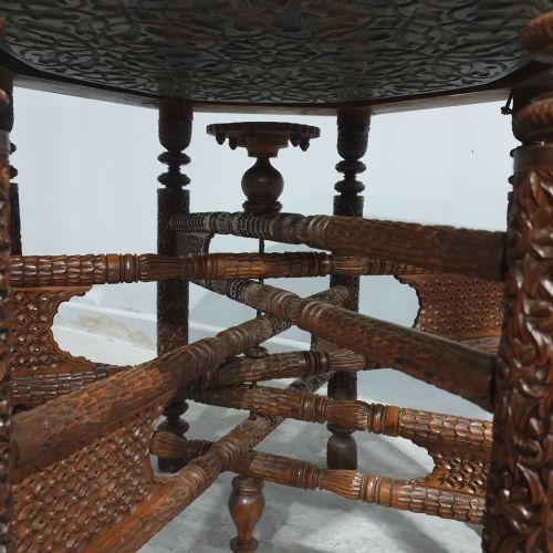 SUPERB EASTERN COFFEE TABLE - ADDITIONAL PHOTO 4