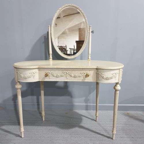 Very Pretty French Painted Dressing Table