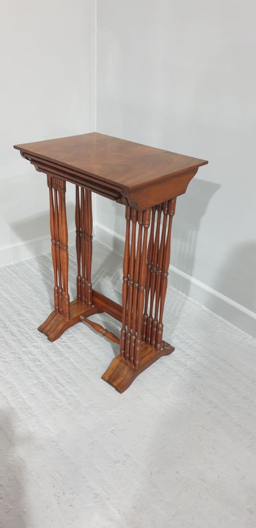 EDWARDIAN MAHOGANY NEST OF FOUR TABLES - ADDITIONAL PHOTO 6