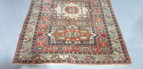 LARGE PERSIAN RUG - ADDITIONAL PHOTO 2