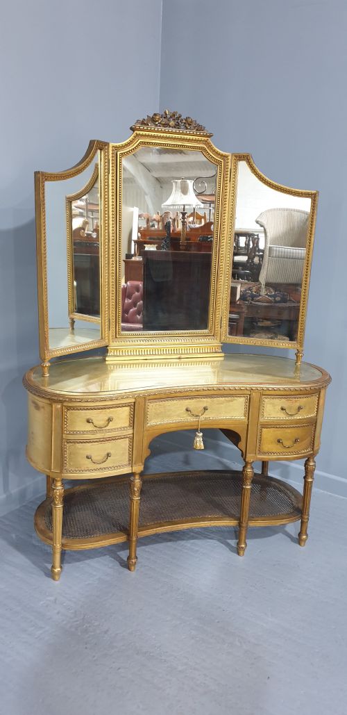 fig 1. Superb French Kidney Dressing Table