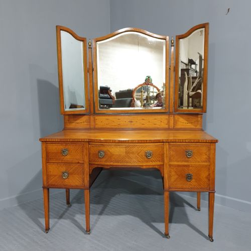 Superb Satinwood Dressing Table