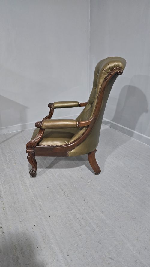 OUTSTANDING LEATHER LIBRARY CHAIR - ADDITIONAL PHOTO 1