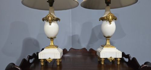 PAIR BEAUTIFUL WHITE MARBLE TABLE LAMPS - ADDITIONAL PHOTO 1