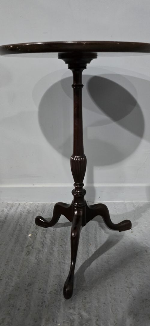 LARGE SIZE MAHOGANY WINE TABLE - ADDITIONAL PHOTO 3