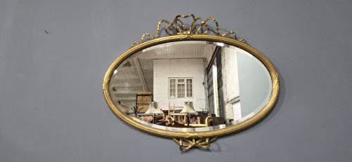 fig 1. Lovely Early Victorian Oval Gilt Mirror