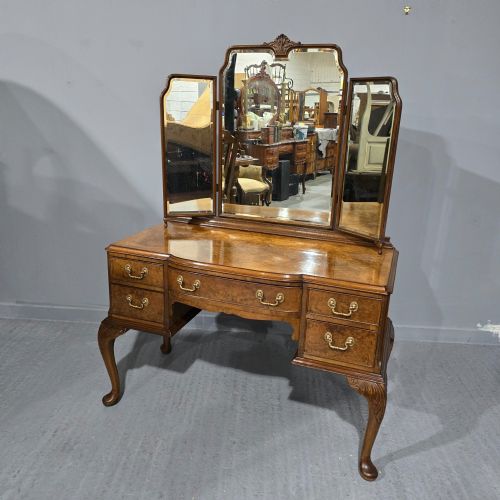 Very Nice Burr Walnut Dressing Table