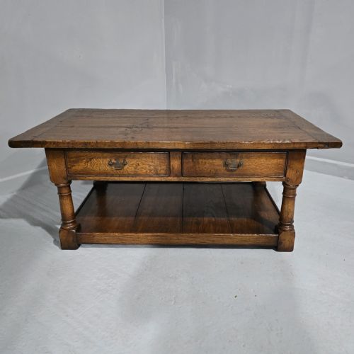 Top Quality Oak Coffee Table with Drawers