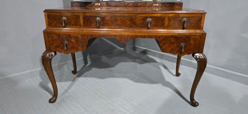 fig 1. Lovely Quality Burr Walnut Dressing Table
