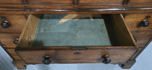 FINE GEORGIAN OAK AND ELM LIVERY CUPBOARD - ADDITIONAL PHOTO 4