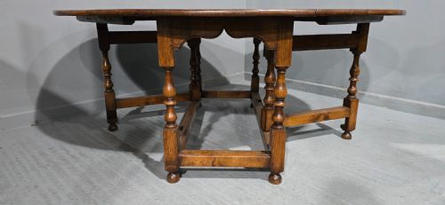 fig 1. Huge Burr Oak Gateleg Country Dining Table