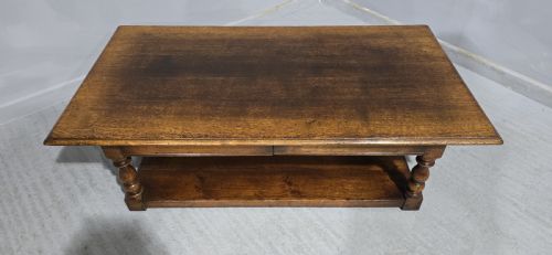 fig 1. Large Solid Oak Coffee Table
