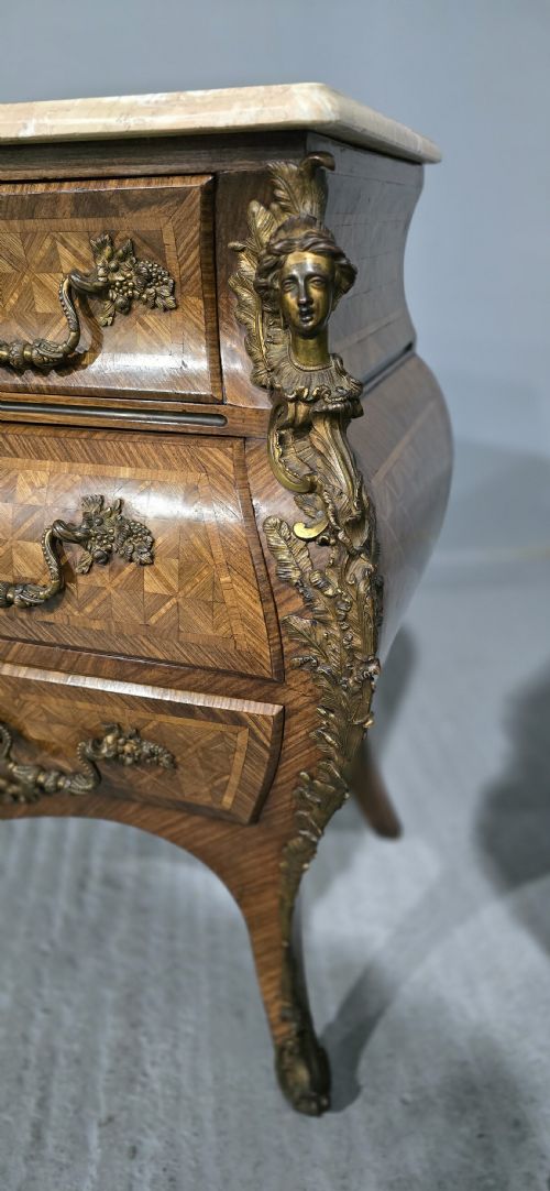 TOP QUALITY PAIR FRENCH BOMBE COMMODE CHESTS OF DRAWERS - ADDITIONAL PHOTO 7