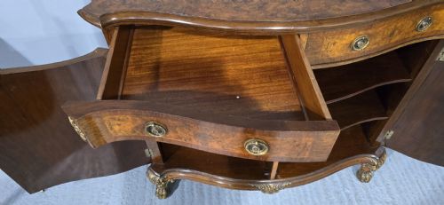 EXHIBITION QUALITY BURR WALNUT SIDE CABINET - ADDITIONAL PHOTO 7