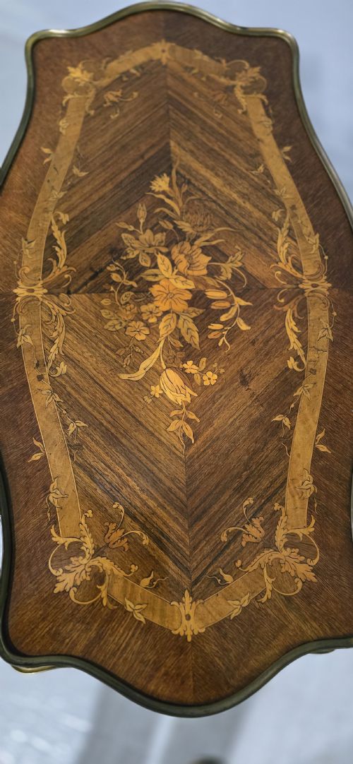 OUTSTANDING FRENCH MARQUETRY ETAGERE TWO TIER TABLE - ADDITIONAL PHOTO 11