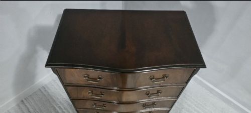 fig 1. Good Mahogany Tall Chest of Drawers