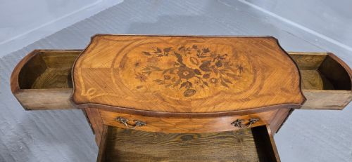 OUTSTANDING FRENCH SIDE TABLE - ADDITIONAL PHOTO 2
