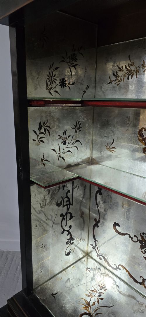 LOVELY VENETIAN COCKTAIL CABINET - ADDITIONAL PHOTO 10