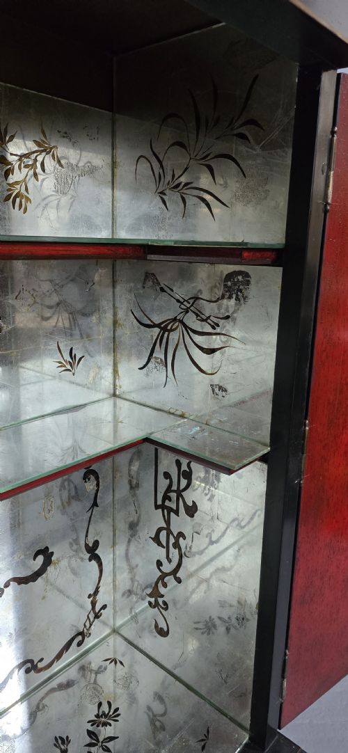 LOVELY VENETIAN COCKTAIL CABINET - ADDITIONAL PHOTO 11