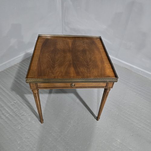 fig 1. Very Good Mahogany Ooccasional Lamp Table