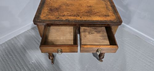 SUPER SMALL VICTORIAN WRITING DESK - ADDITIONAL PHOTO 3