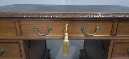FABULOUS MAHOGANY PEDESTAL DESK - ADDITIONAL PHOTO 2