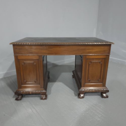 FABULOUS MAHOGANY PEDESTAL DESK - ADDITIONAL PHOTO 9