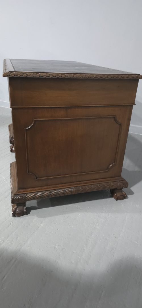 FABULOUS MAHOGANY PEDESTAL DESK - ADDITIONAL PHOTO 12