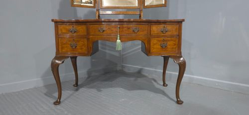 fig 1. Super Queen Anne Burr Walnut Dressing Table