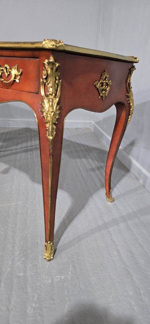 OUTSTANDING PAIR OF RED LAQUERED BUREAU PLATT DESKS - ADDITIONAL PHOTO 10