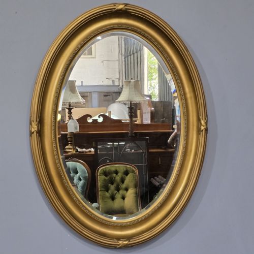 LARGE VICTORIAN OVAL GILT MIRROR - ADDITIONAL PHOTO 1