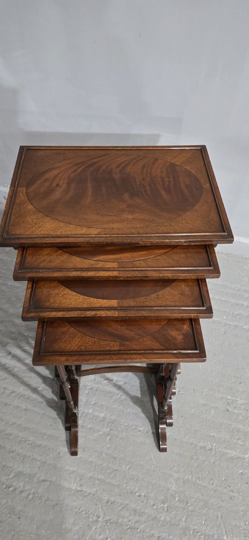MAHOGANY QUARTETTO NEST OF TABLES - ADDITIONAL PHOTO 4