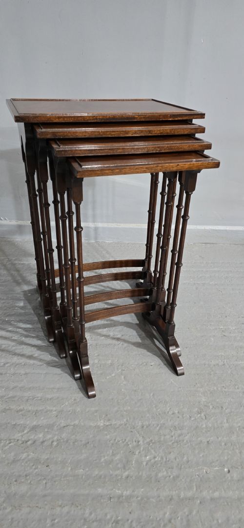 MAHOGANY QUARTETTO NEST OF TABLES - ADDITIONAL PHOTO 7