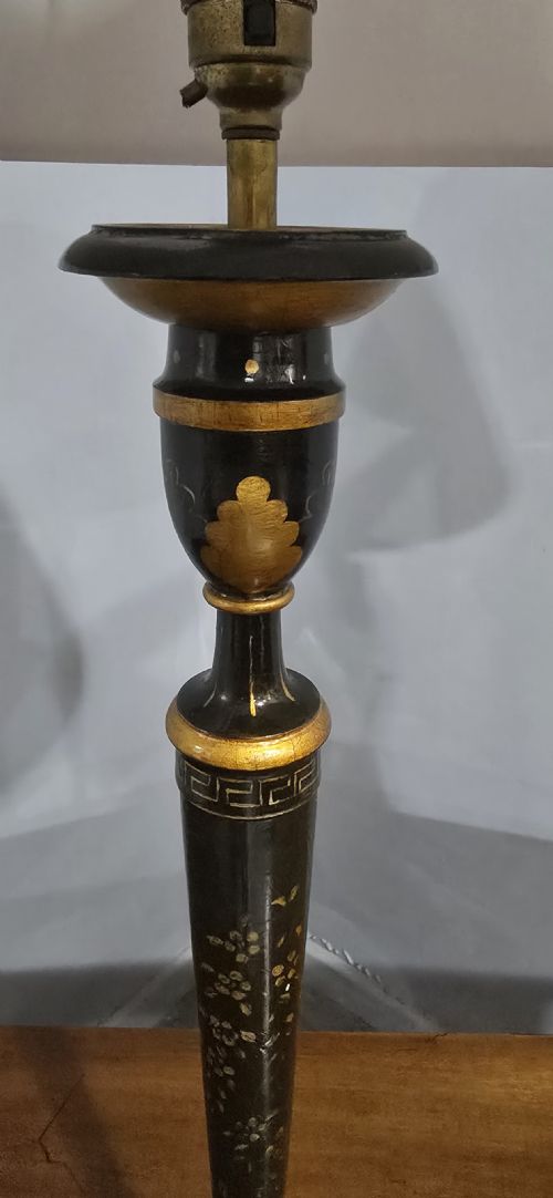TALL LAQUERED TABLE LAMP - ADDITIONAL PHOTO 3