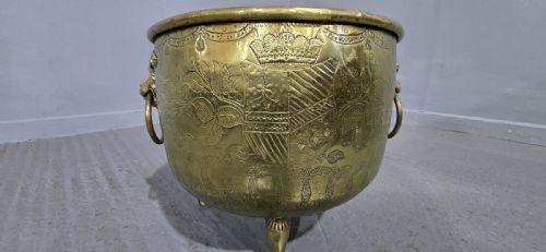 fig 1. Georgian Brass Log Bin