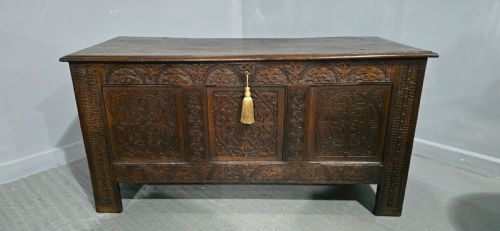 C17TH OAK COFFER - ADDITIONAL PHOTO 2
