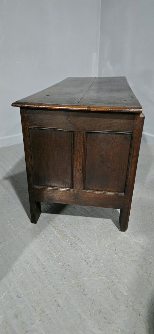 C17TH OAK COFFER - ADDITIONAL PHOTO 11