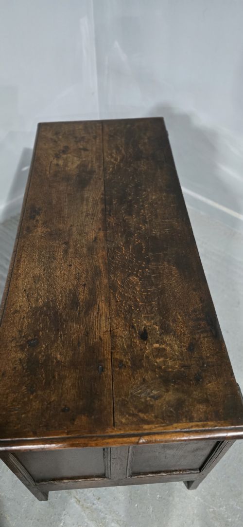C17TH OAK COFFER - ADDITIONAL PHOTO 12