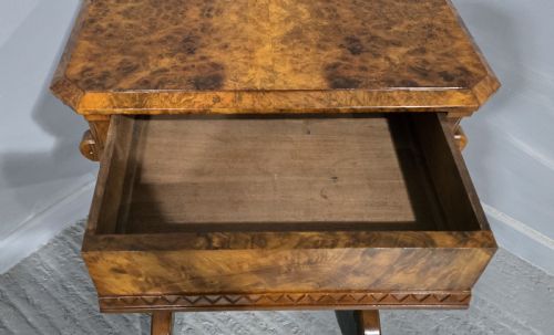 SUPERB BURR WALNUT CONSOLE HALL TABLE - ADDITIONAL PHOTO 6