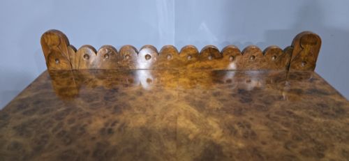 SUPERB BURR WALNUT CONSOLE HALL TABLE - ADDITIONAL PHOTO 7
