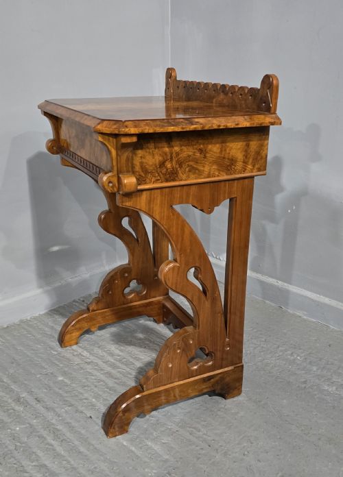 SUPERB BURR WALNUT CONSOLE HALL TABLE - ADDITIONAL PHOTO 8