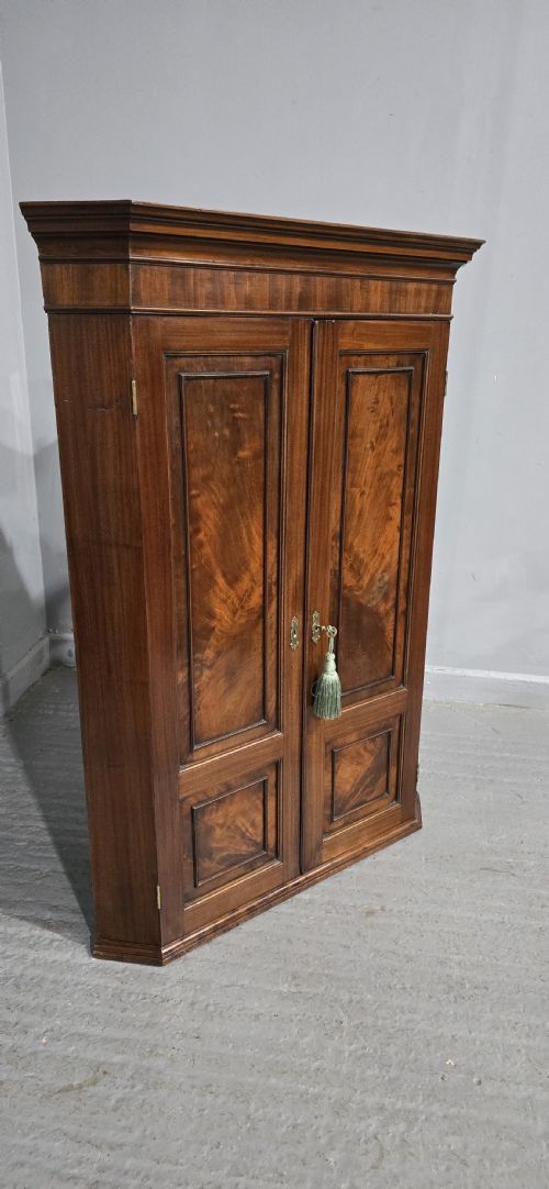 REGENCY MAHOGANY CORNER CUPBOARD - ADDITIONAL PHOTO 1