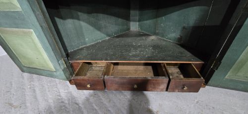 REGENCY MAHOGANY CORNER CUPBOARD - ADDITIONAL PHOTO 3