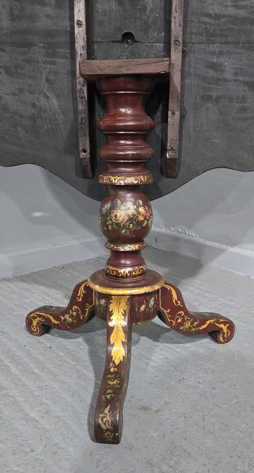 SUPERB ITALIAN PAINTED TABLE - ADDITIONAL PHOTO 5