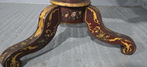 SUPERB ITALIAN PAINTED TABLE - ADDITIONAL PHOTO 9