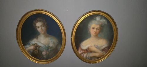 LARGE PAIR PASTELS IN GILT FRAMES - ADDITIONAL PHOTO 6