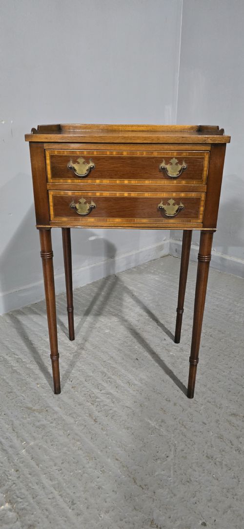 VERY PRETTY TWO DRAWER SIDE TABLE - ADDITIONAL PHOTO 1