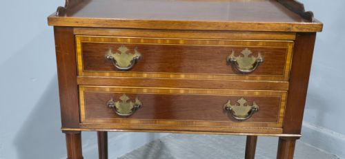 VERY PRETTY TWO DRAWER SIDE TABLE - ADDITIONAL PHOTO 5