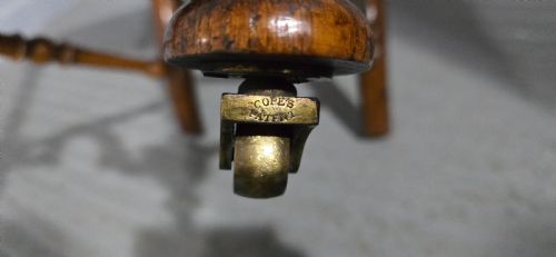 WONDERFUL WALNUT HALL CHAIR - ADDITIONAL PHOTO 6