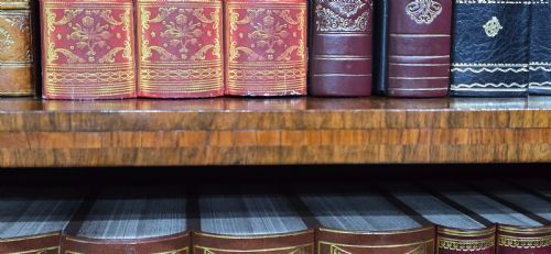 TOP QUALITY ENGLISH WALNUT OPEN LIBRARY BOOKCASE - ADDITIONAL PHOTO 14